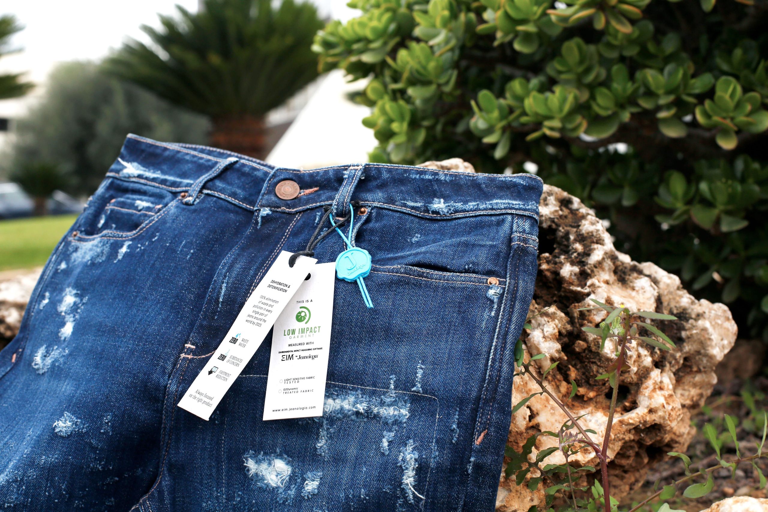 Jeanologia reduces water consumption in garment manufacturingAs part of Jeanologia's MissionZero project, the Spanish company aims to eliminate ...